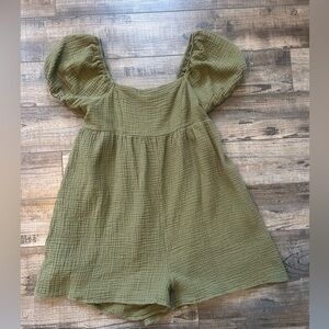 Super cute army green romper